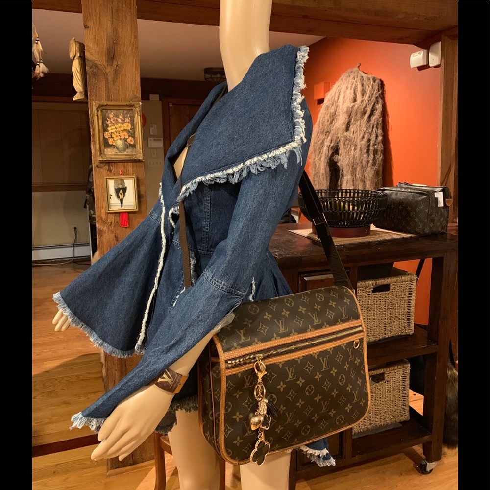 ❌SOLD ❌💚FAB LV BESPHORE GM Messenger Man/Women💚 - Picture 6 of 8